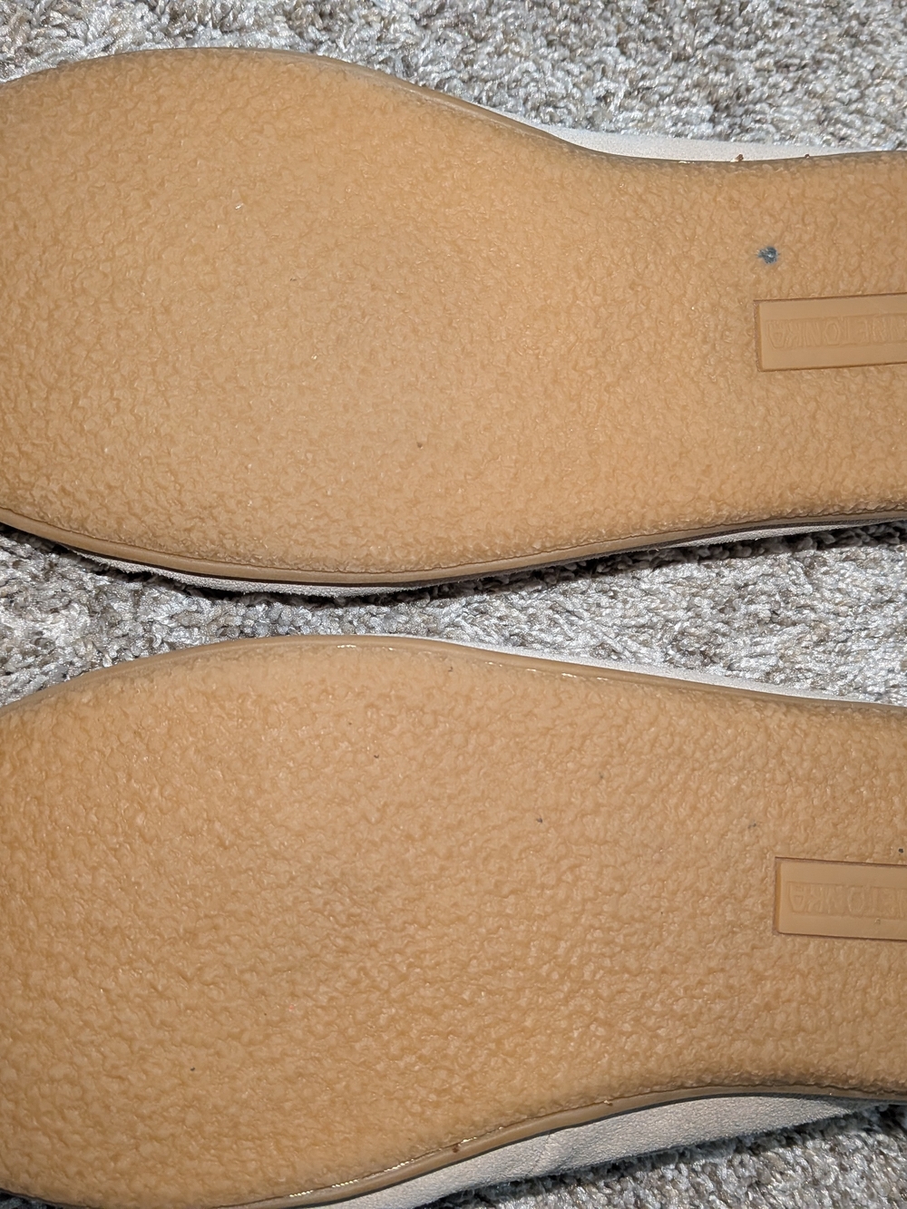 Minnetonka Women's Beige Suede Fur-Lined Moccasin - Picture 3 of 6